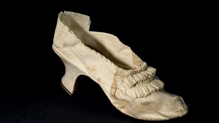 জুতার দাম ৪৩ লাখ টাকা