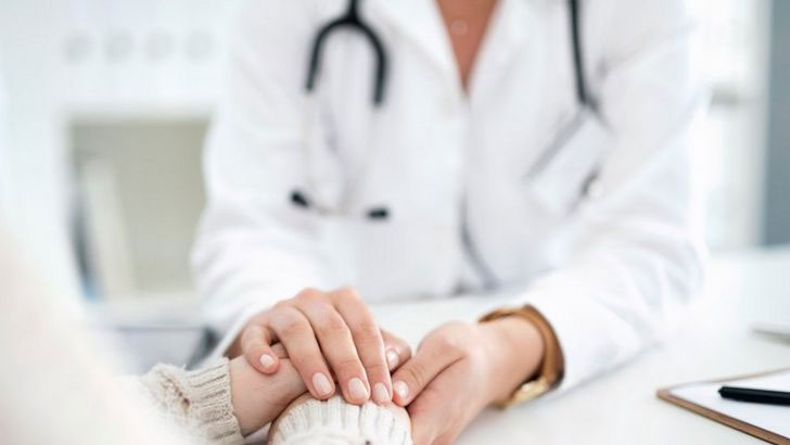 ব্রিটেনের ক্লিনিকে বিতর্কিত 'কুমারীত্ব' নিয়ে ব্যবসা