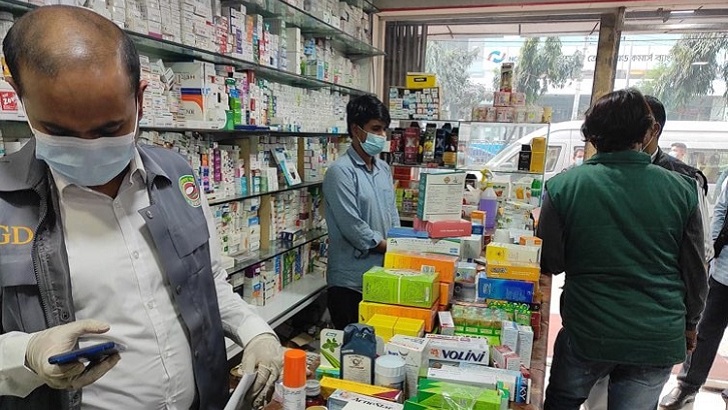 কলাবাগানে নিউ সুইস ফার্মা সিলগালা, ২৫ লাখ টাকার ভেজাল ওষুধ জব্দ