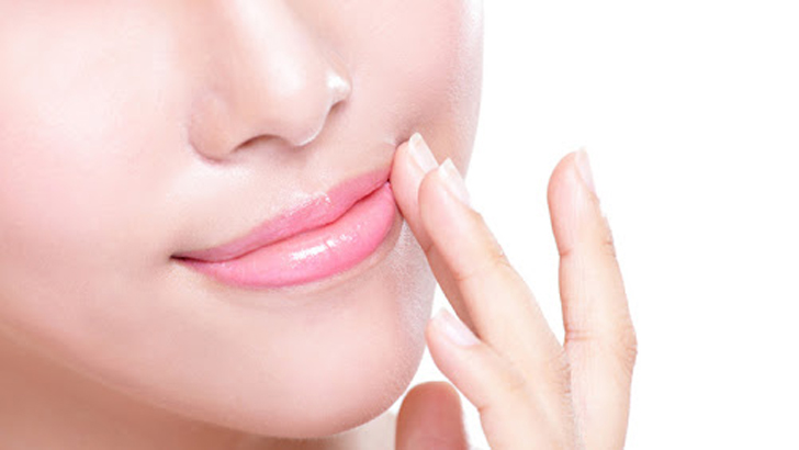 ঠোঁট ফাটা সারানোর ঘরোয়া উপায়