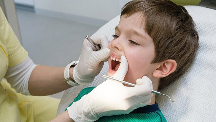 দাঁতের ব্যথা থেকে মুক্তি পাওয়ার ঘরোয়া ৫ উপায়