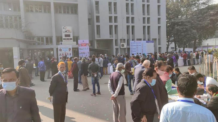 জাতীয় প্রেসক্লাবে ভোট চলছে (ভিডিও)