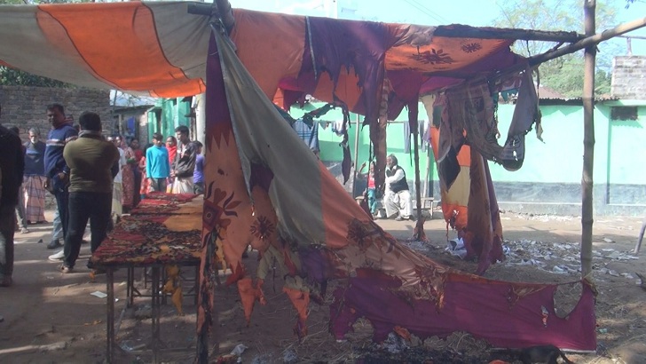 বগুড়ায় আ’লীগের ৪ নির্বাচনী অফিসে অগ্নিসংযোগ, ভাঙচুর 