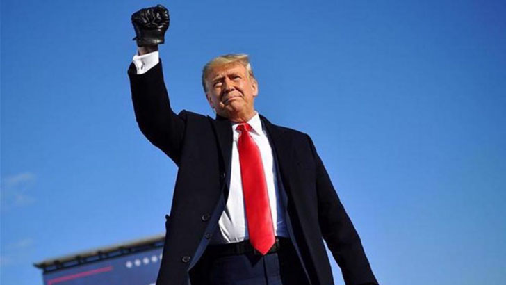 ২০২৪’র নির্বাচনে প্রতিদ্বন্দ্বিতার ইঙ্গিত ট্রাম্পের