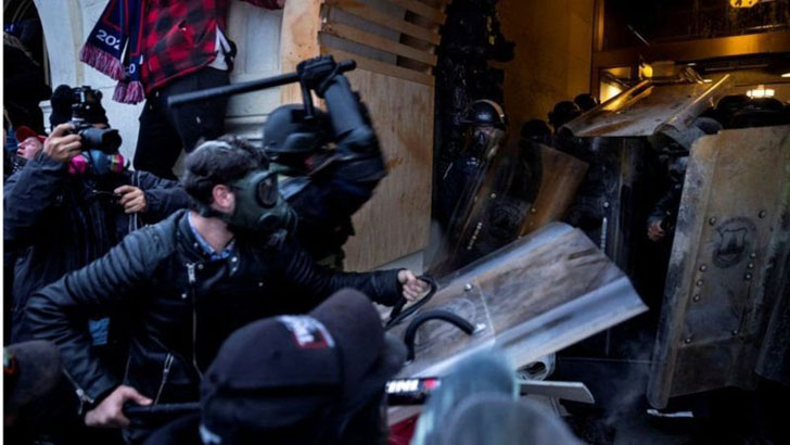 ‘যুদ্ধের প্রস্তুতি নিয়ে ক্যাপিটল হিলে এসেছিল দাঙ্গাবাজরা'