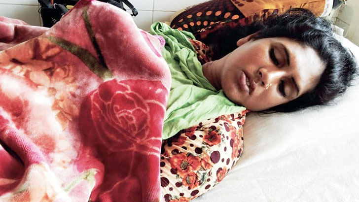 তৃতীয় লিঙ্গের স্বর্ণালিকে হত্যাচেষ্টা
