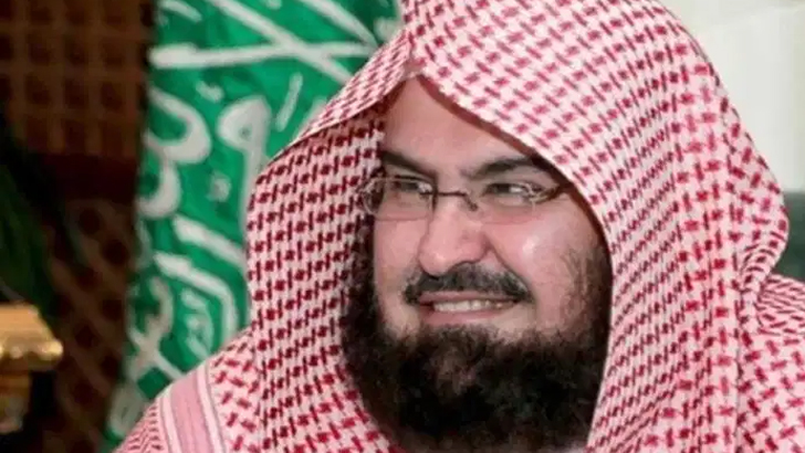 ৩৮ বছর ধরে কাবার ইমামতিতে শায়খ সুদাইস (ভিডিও)