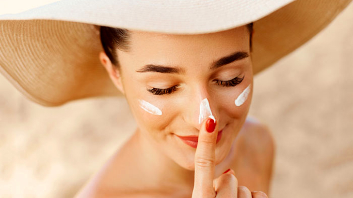 গরমে ত্বক চুল ঠোঁটের যত্ন