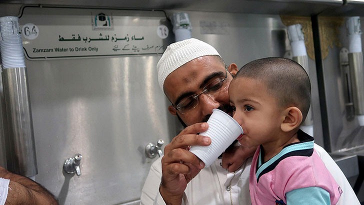 জমজমের পানির যত বরকত