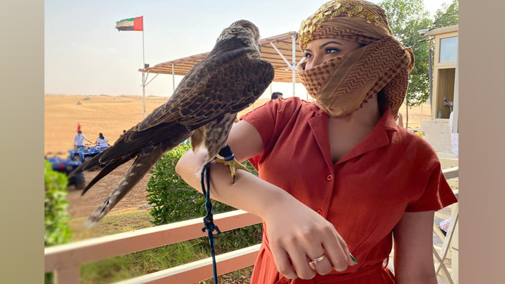 দুবাইয়ে উড়ছেন বাংলাদেশি পরী