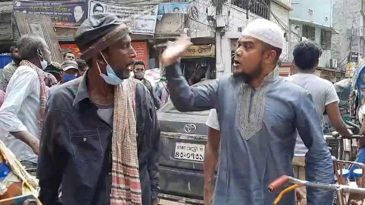বংশালে রিকশাচালককে মারধরকারী গ্রেফতার
