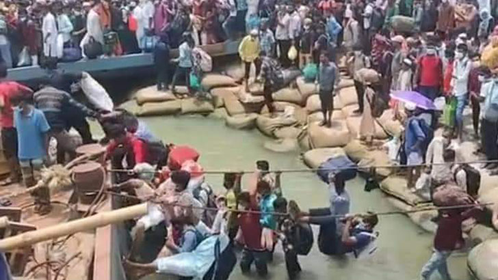 ঈদে বাড়ি ফিরতেই হবে!