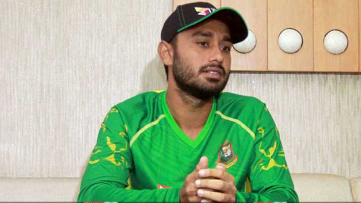 ‘স্যার’ ও ‘লর্ড’ বলে ব্যঙ্গ, যা বললেন মিঠুন