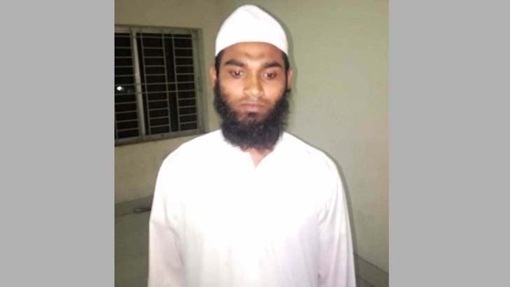 মাদ্র্র্রাসার শিশুছাত্রকে একাধিকবার ধর্ষণ, শিক্ষক গ্রেফতার
