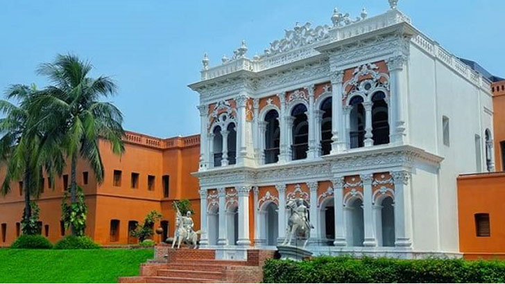 একদিনে ঘুরে আসুন সোনালী ঐতিহ্যের সোনারগাঁয়ে