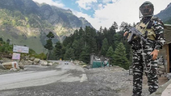 ভারতের সঙ্গে সংঘর্ষে নিহত সেনাকে নিয়ে কটূক্তি, ব্লগারের জেল