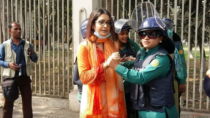 কারাবন্দি পুত্রবধূ নিপুণ রায়কে নিয়ে আবেগপ্রবণ বক্তব্য গয়েশ্বরের