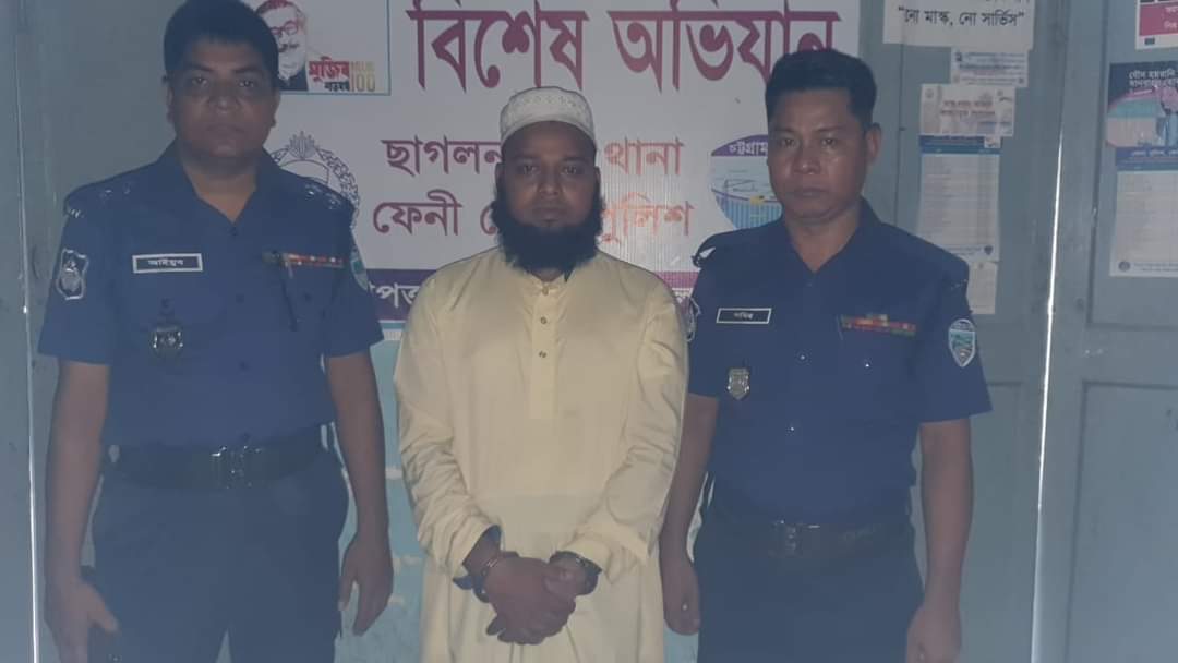 শিশুকে যৌন নিপীড়ন, মাদ্রাসা পরিচালক গ্রেফতার