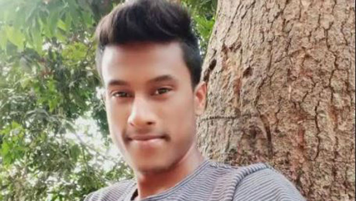 যুবককে বাড়ি থেকে ডেকে নিয়ে কুপিয়ে হত্যা