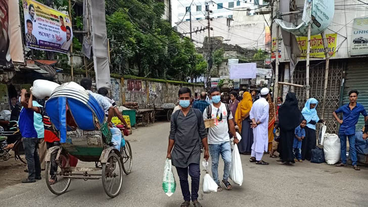 পথে সীমাহীন ভোগান্তি