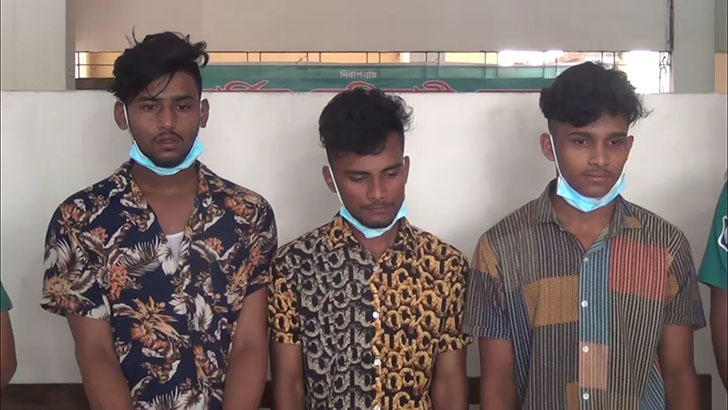 প্রতিবন্ধী তরুণীকে ডেকে নিয়ে গণধর্ষণ, ৩ যুবক গ্রেফতার