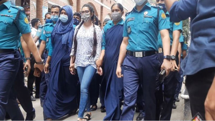 ফের রিমান্ডে পরীমনি