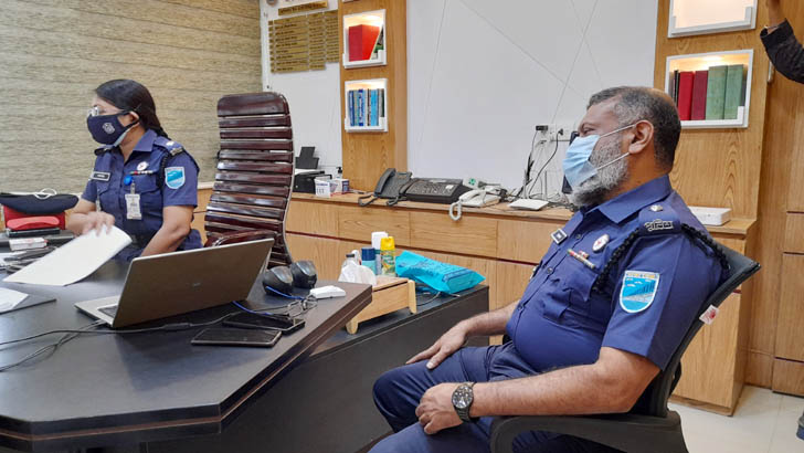 ১০০ টাকায় মিলবে পুলিশে চাকরি!