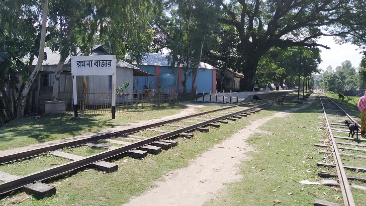 চিলমারীতে ১৯ মাস ধরে রেল যোগাযোগ বন্ধ, ভোগান্তিতে যাত্রীরা