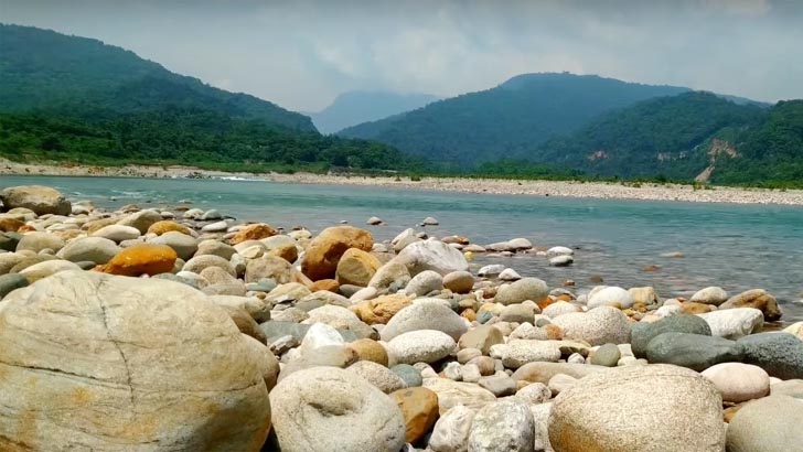 'ভোলাগঞ্জ সাদা পাথরের নাম এখন গোটা বিশ্বে'