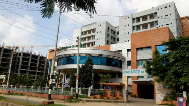 স্ট্রোকে আক্রান্ত গরিব রোগীদের ফ্রি চিকিৎসাসেবা দেয় যে হাসপাতাল
