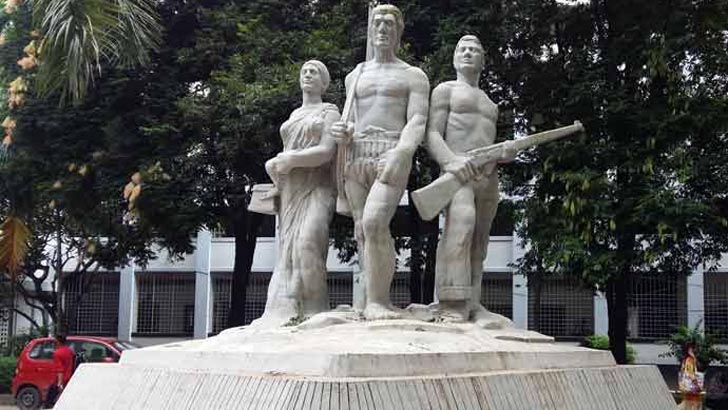 ঢাবি ক্যাম্পাসে প্রয়োজন ছাড়া যেতে মানা