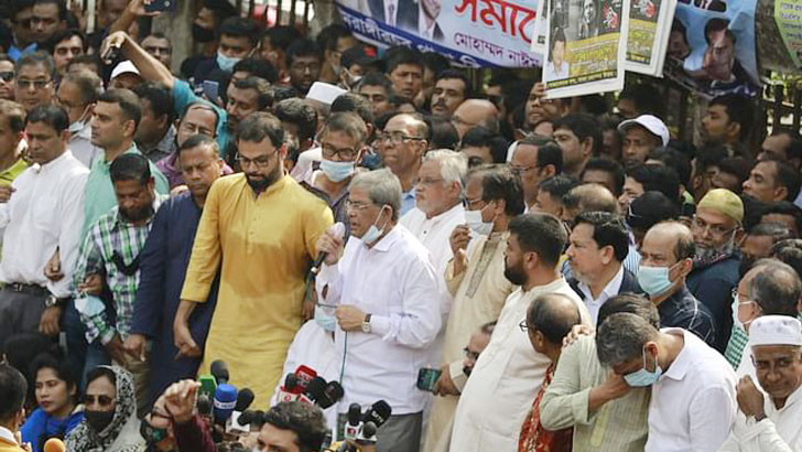 হঠকারিতা করবেন না, অতীতে অনেক মূল্য দিতে হয়েছে