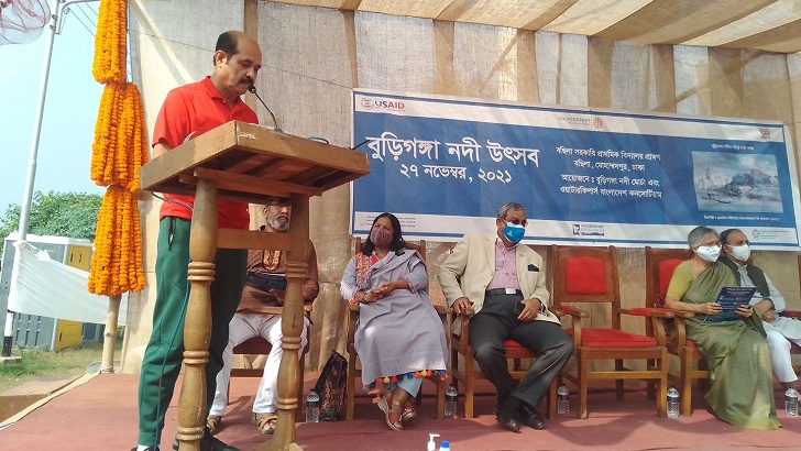 নদীতে মাছ ফিরিয়ে আনতে কাজ করছে সরকার: মেয়র আতিক