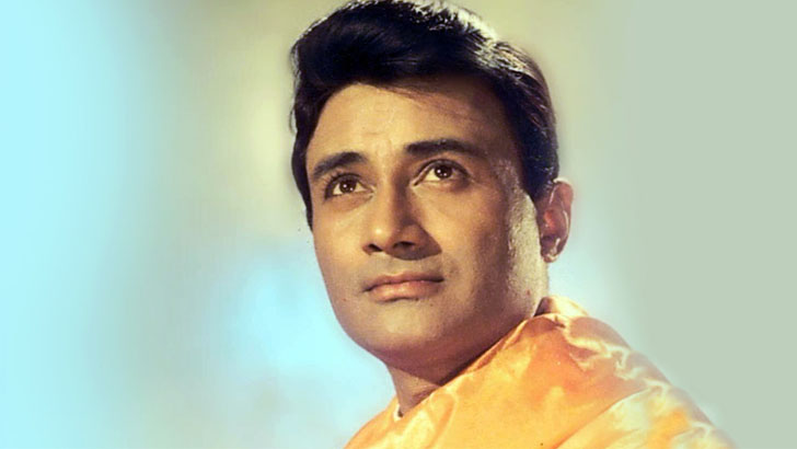 কালো পোশাক পরতে অভিনেতাকে আদালতের নিষেধাজ্ঞা