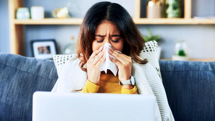 কাশির সঙ্গে রক্ত গেলে কী করবেন?