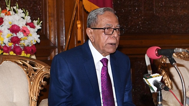 দুদককে আগে ‘নিজের ঘরে’ অভিযান চালাতে বললেন রাষ্ট্রপতি