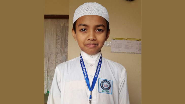 মাত্র ৫ মাসে হাফেজ হলো ৯ বছরের শিশু সিয়াম