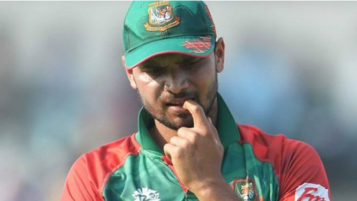 ‘মাশরাফি নিজেকে দেশের ক্রিকেটের চেয়ে বড় মনে করলে তাকে বাদ দেওয়া উচিত’