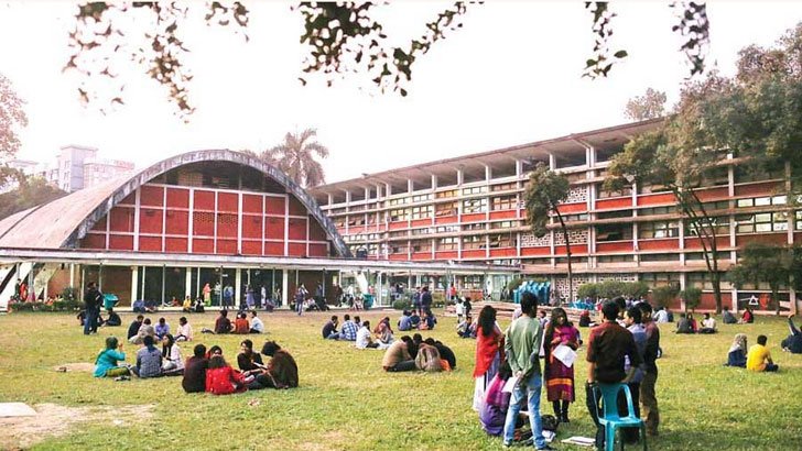 ঢাবির আসনসংখ্যা কমানো হচ্ছে