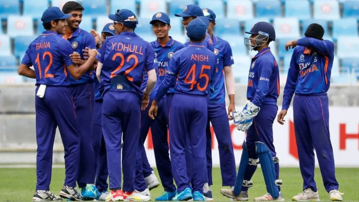 বিশ্বকাপের মাঝপথে যে সিদ্ধান্ত নিল বিসিসিআই