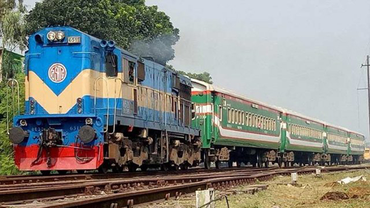 রেলের উন্নয়নে বড় বাধা দুর্নীতি