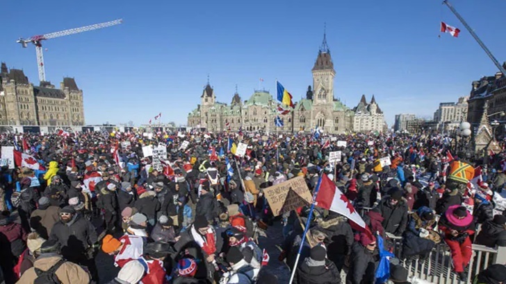 ট্রাক ড্রাইভারদের বিক্ষোভের জেরে কানাডার রাজধানীতে জরুরি অবস্থা জারি