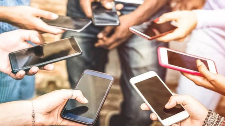 বিশ্ববিদ্যালয়ের শতভাগ শিক্ষার্থী আসছে স্মার্টফোনের আওতায়, ঋণ দেওয়া শুরু