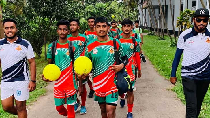 ব্রাজিলে ফুটবল খেলবে বাংলাদেশের ১১ কিশোর