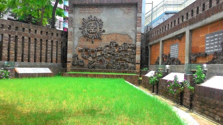 শহিদদের দেহাবশেষ রাষ্ট্রীয় মর্যাদায় সমাহিত করার পেছনের গল্প