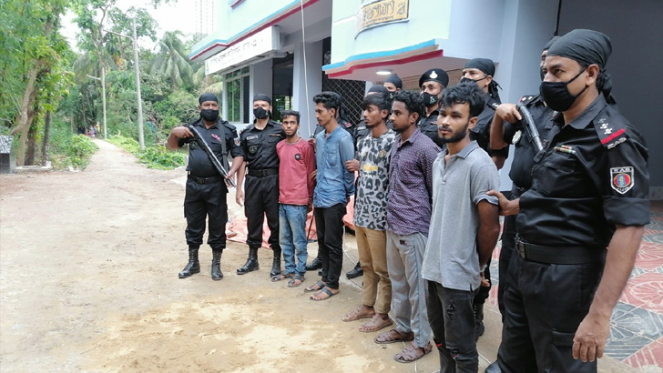 বাবার কোলে শিশুকে গুলি করে হত্যা: ৪ আসামি ৫ দিন করে রিমান্ডে