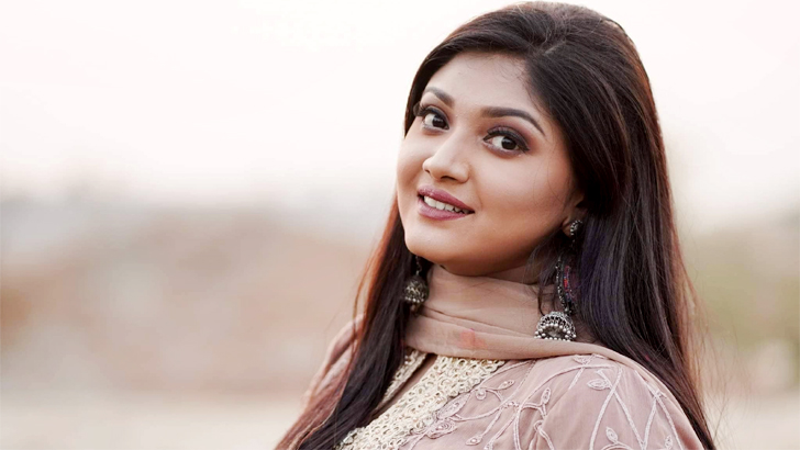 মিলানা মমিনের ভাবনায় শুধুই গান (ভিডিও)