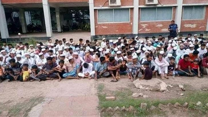 কক্সবাজার সৈকত ঘুরতে এসে ৪৭৩ রোহিঙ্গা আটক