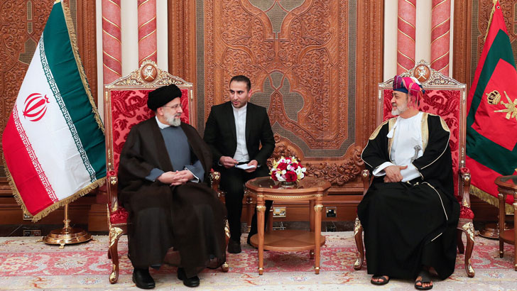 ইরানের সঙ্গে ওমানের ১২ চুক্তি ও সমঝোতা স্মারক স্বাক্ষর