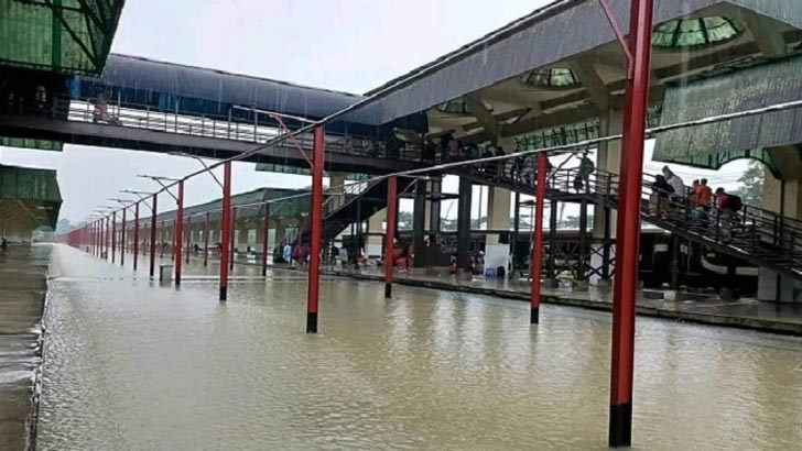 বিমানবন্দরের পর এবার বন্ধ সিলেট রেলওয়ে স্টেশন